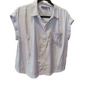 Apt 9 woman's pin striped short sleeve top,‎ size PXL